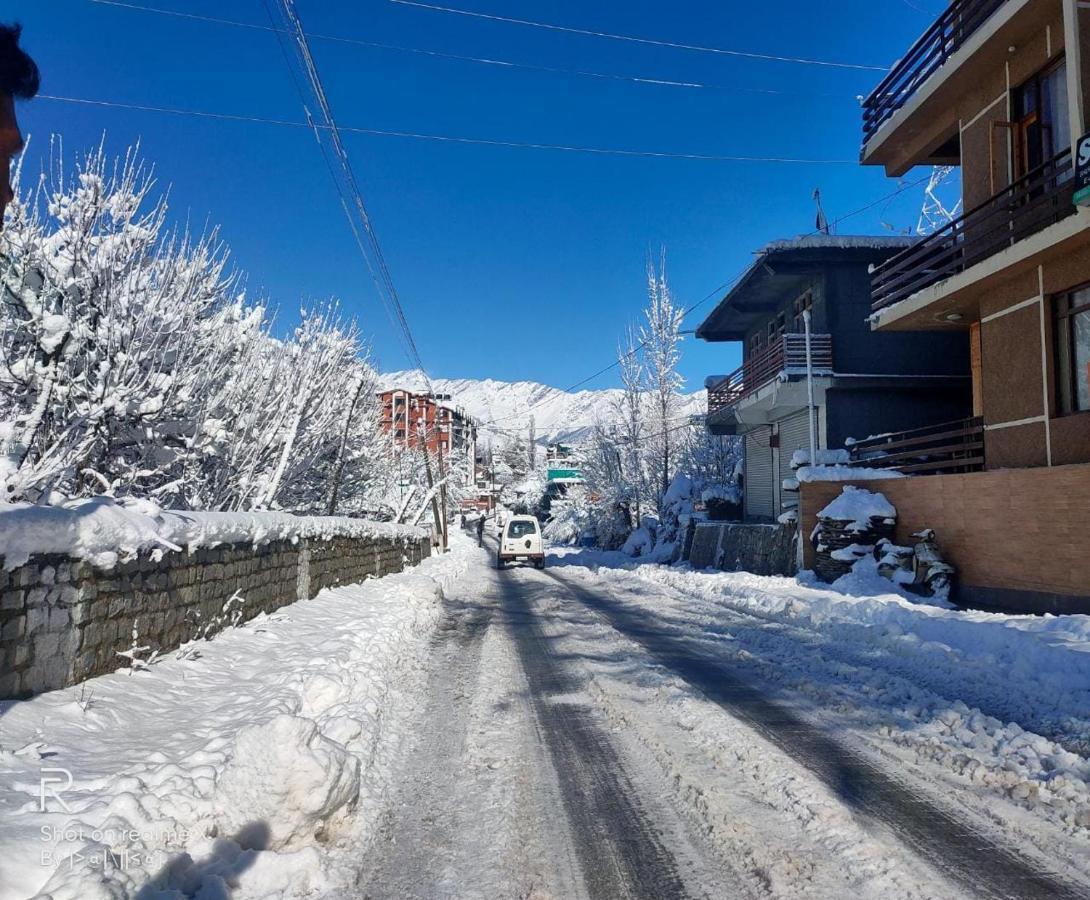 Hotel Shami Inn Manali Stz-1001 Manāli Eksteriør bilde